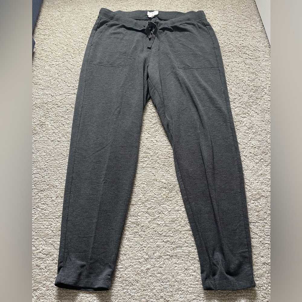 Lou & Grey Women’s Gray Jogger Pants
